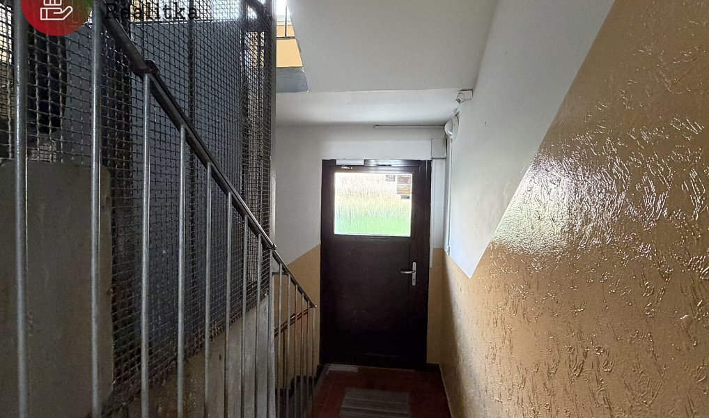 Prodej bytu 4+1 80 m², Chomutov – náhled fotky 42