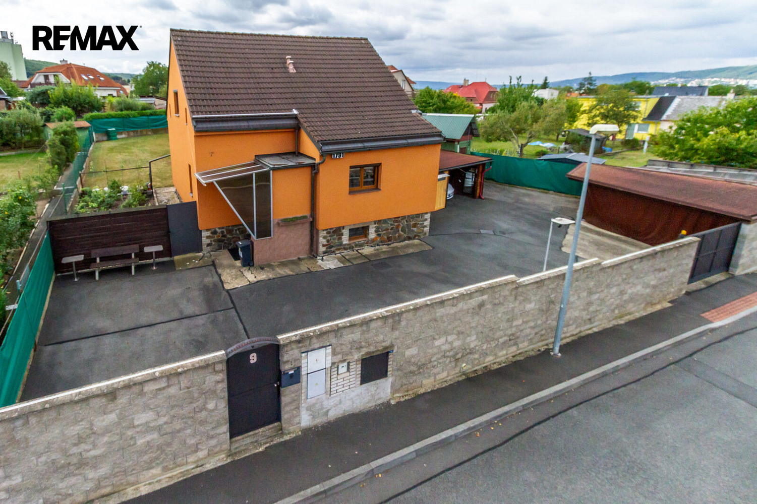Prodej domu 150 m² s pozemkem 749 m² – fotografie 2