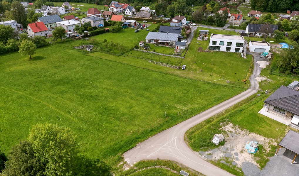 Prodej stavebního pozemku 1 875 m², Janovice – náhled fotky 6