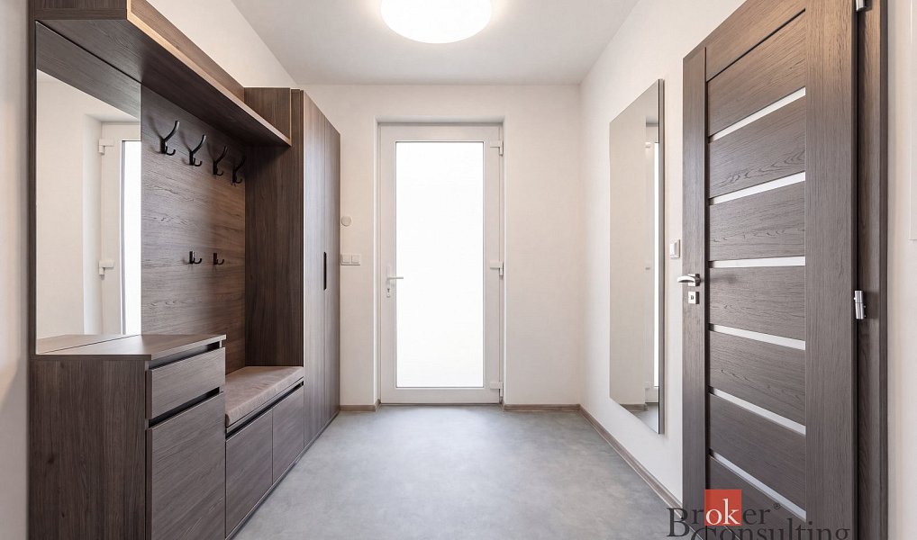 Prodej domu 100 m² s pozemkem 699 m², Miroslav – náhled fotky 20