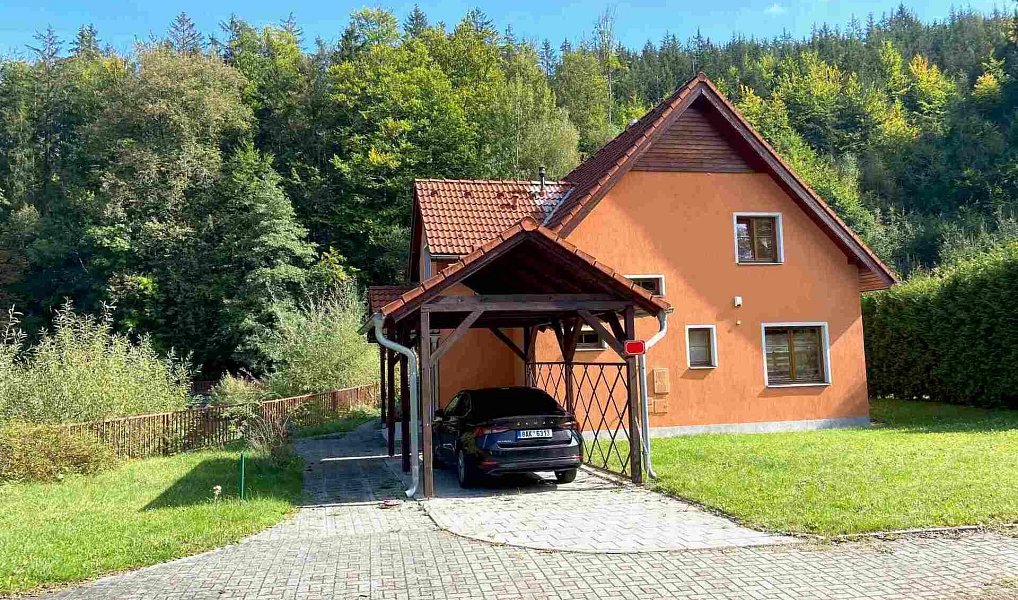 Prodej domu 140 m² s pozemkem 528 m², Karlovy Vary – fotka 1 z 19