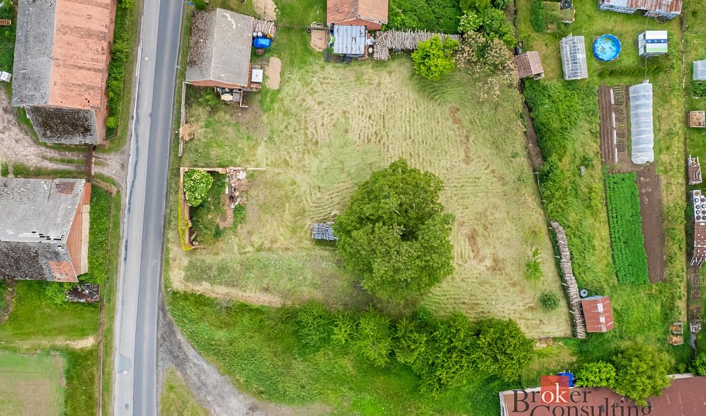 Prodej stavebního pozemku 1 478 m², Měník – náhled fotky 4