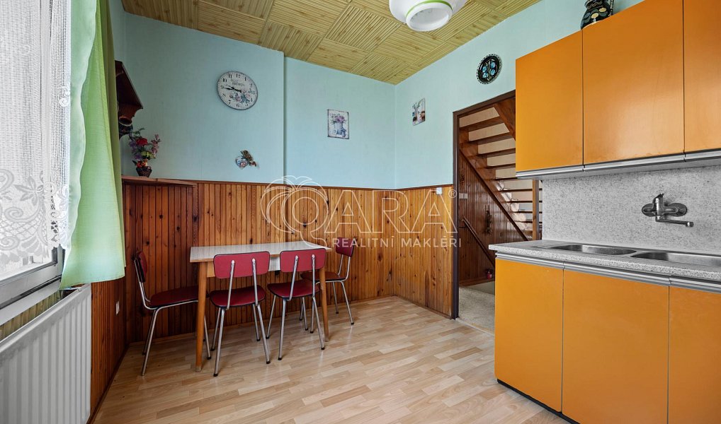 Prodej domu 189 m² s pozemkem 872 m², Chorušice – náhled fotky 20