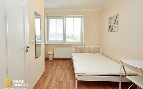 Pronájem bytu 1+kk 22 m², L. Váchy, Zlín - Prštné