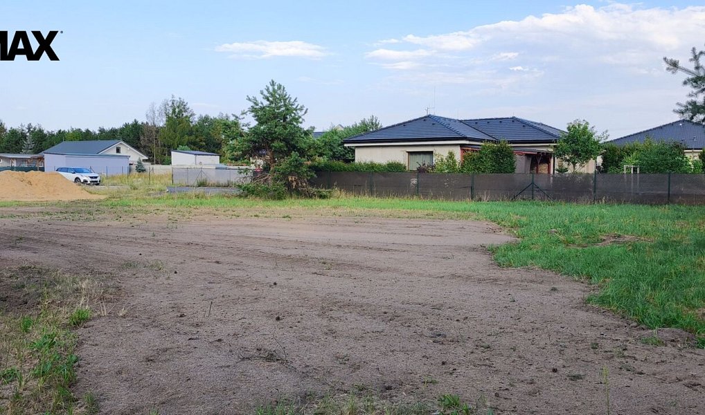Prodej stavebního pozemku 1 087 m², Tišice – náhled fotky 5