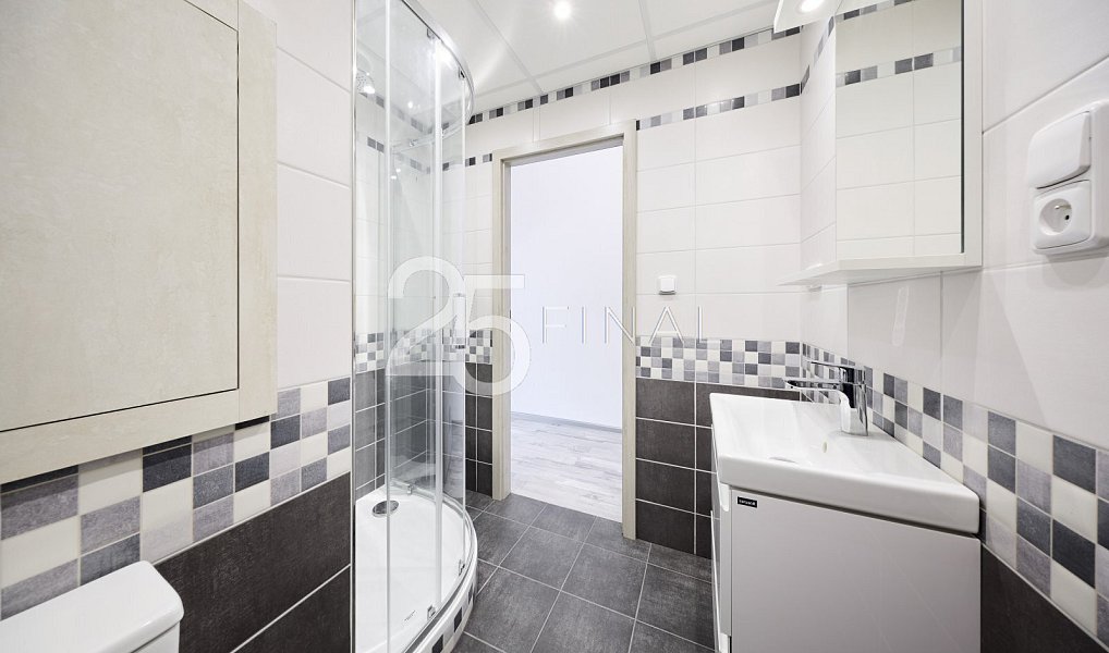 Prodej bytu 1+1 35 m², Úpice – náhled fotky 20