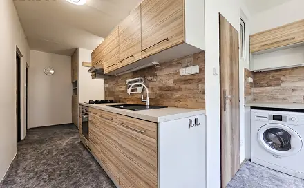 Prodej bytu 2+1 63 m², Stavbařská, Chomutov