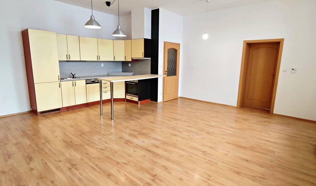 Prodej bytu 2+kk 70 m², Černý Důl – fotka 1 z 23