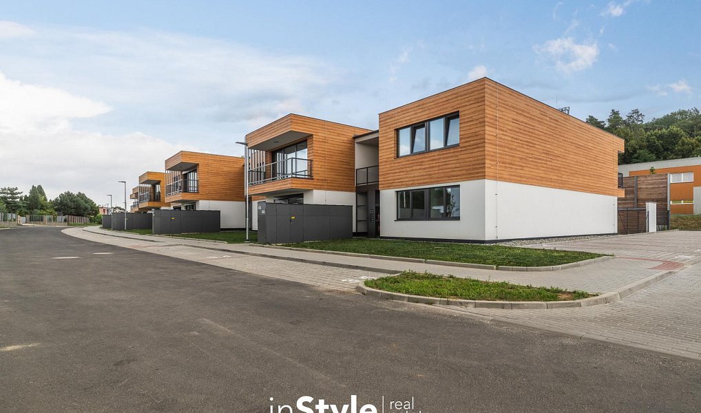 Pronájem bytu 3+kk 81 m², Uherské Hradiště – náhled fotky 32