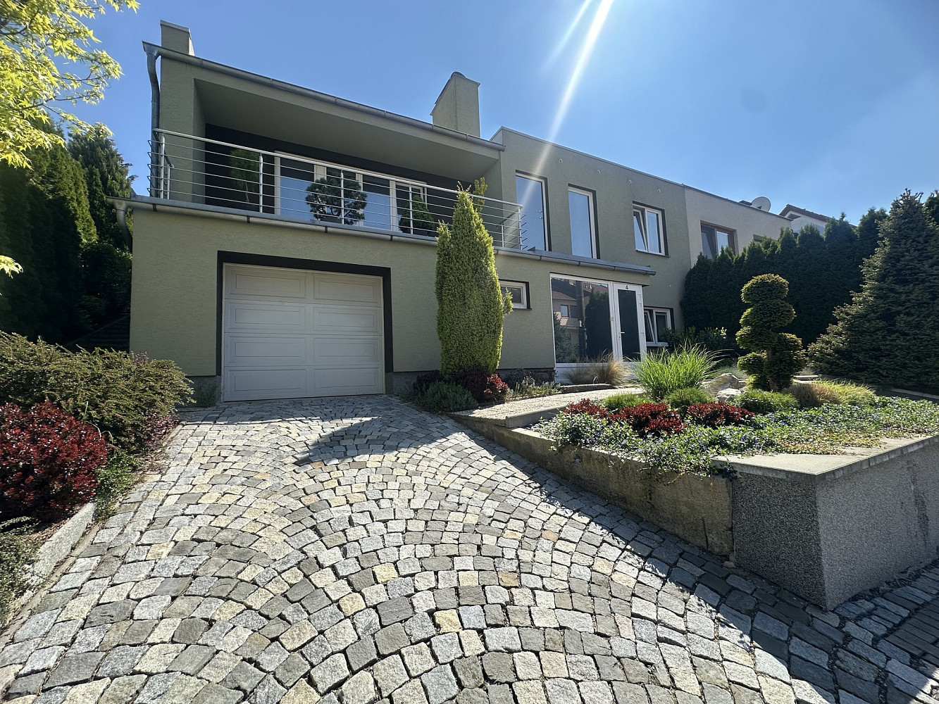 Prodej domu 230 m² s pozemkem 966 m² — photo 2