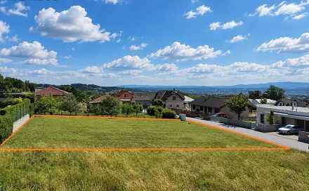 Prodej stavebního pozemku 818 m², Adamov, okres České Budějovice