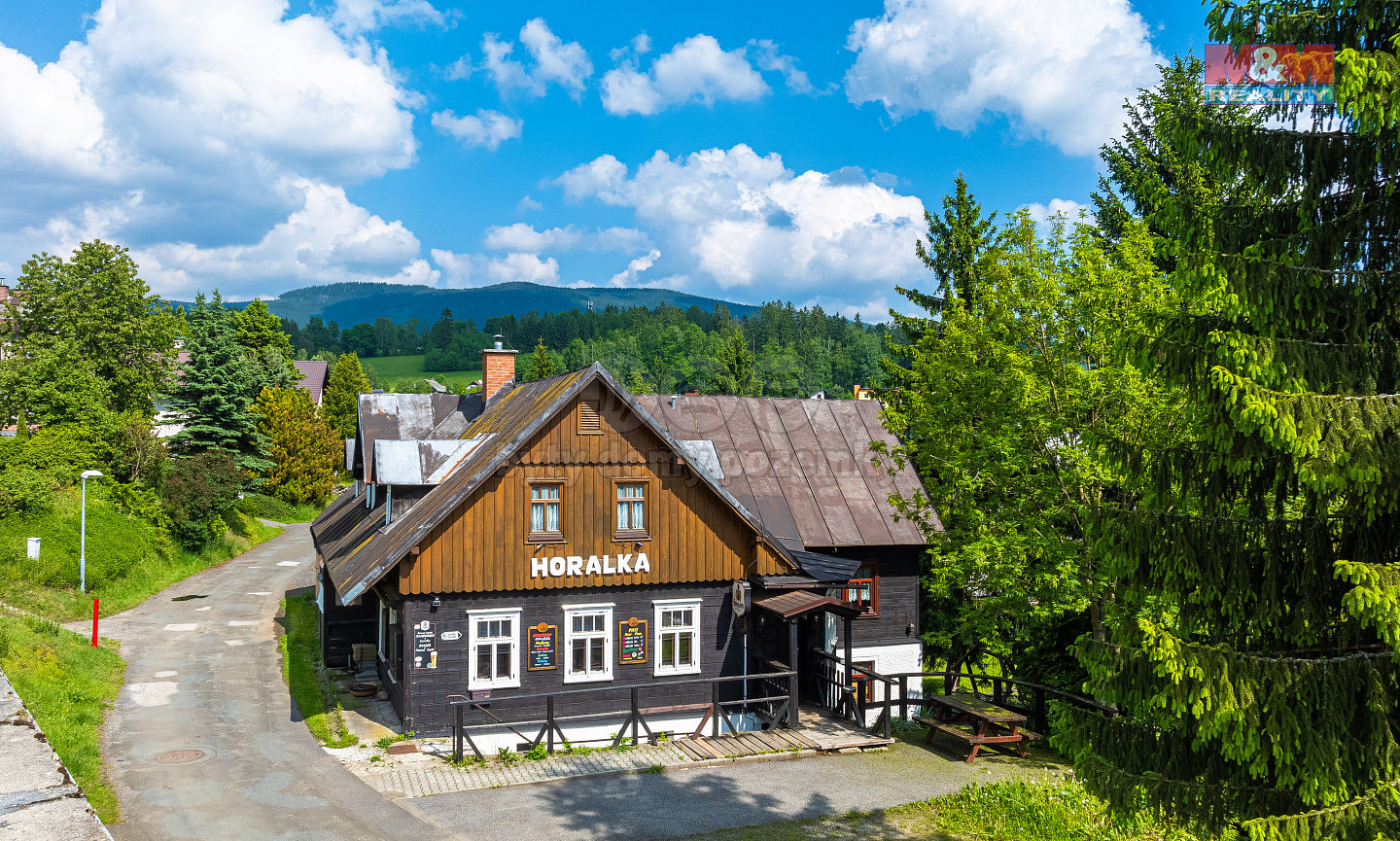 Prodej ubytovacího objektu 374 m²