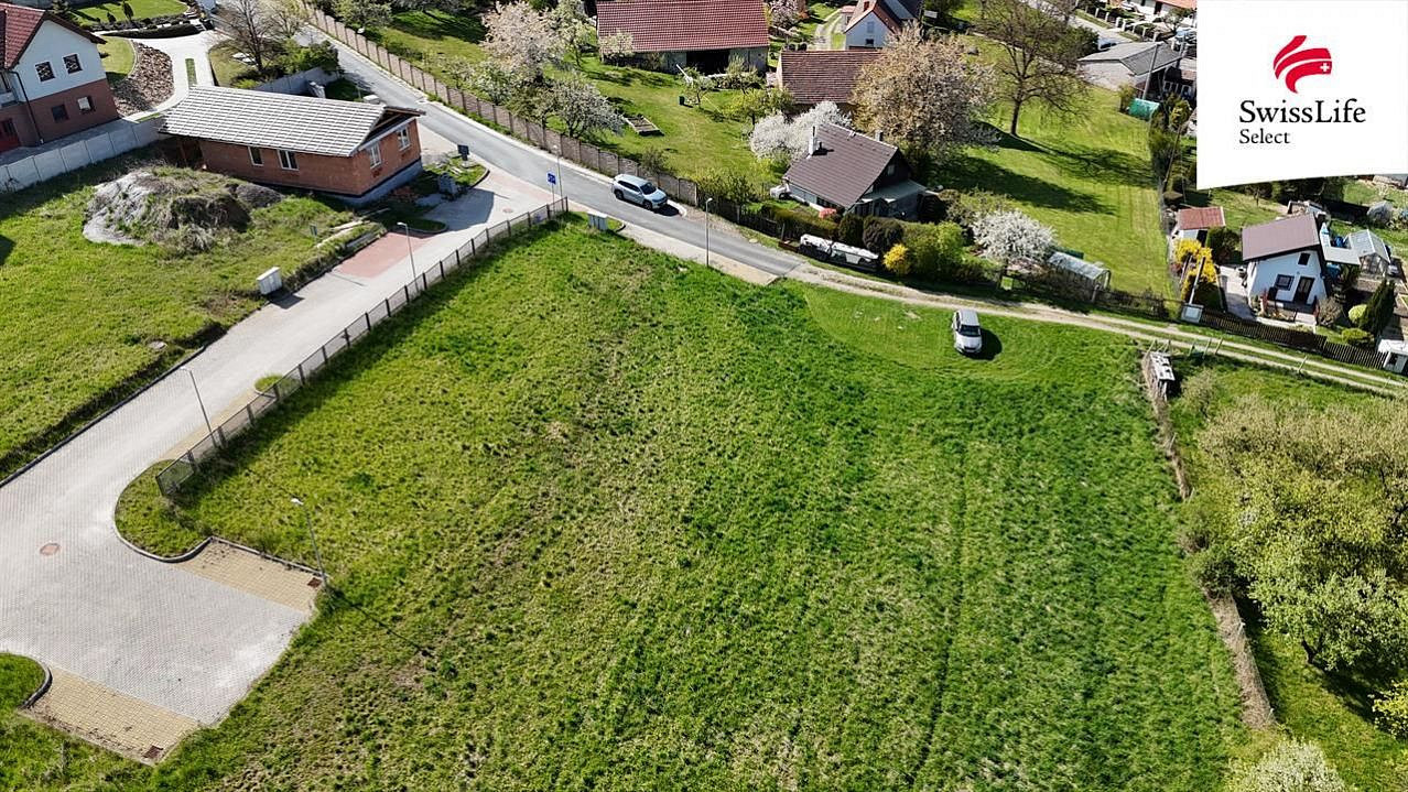 Prodej stavebního pozemku 751 m² – fotografie 3