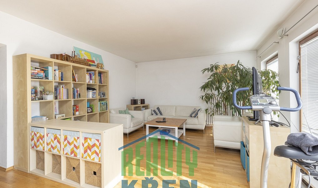 Prodej domu 246 m² s pozemkem 800 m², Praha – náhled fotky 11