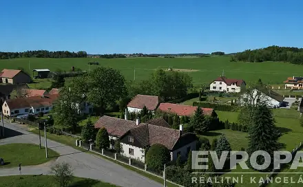 Prodej domu 780 m² s pozemkem 5 958 m², Dolní Hbity - Jelence, okres Příbram