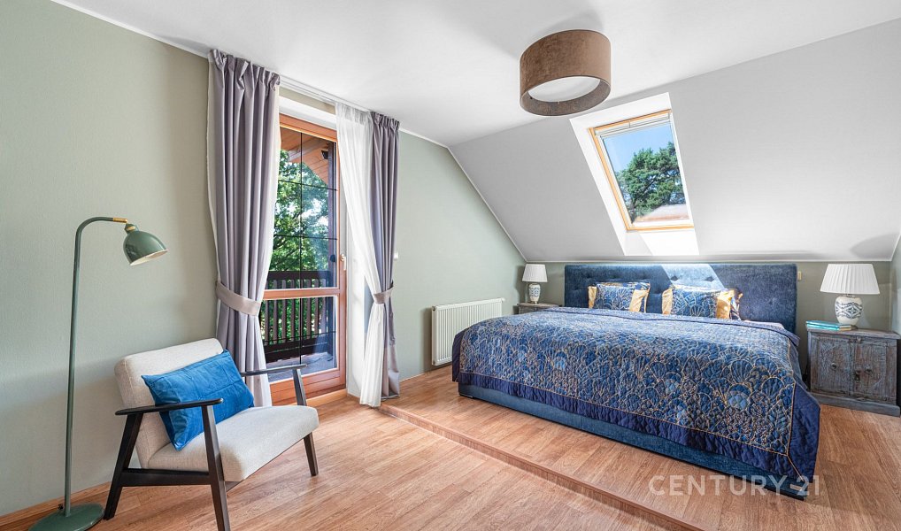 Prodej domu 185 m² s pozemkem 1 343 m², Benešov – náhled fotky 10