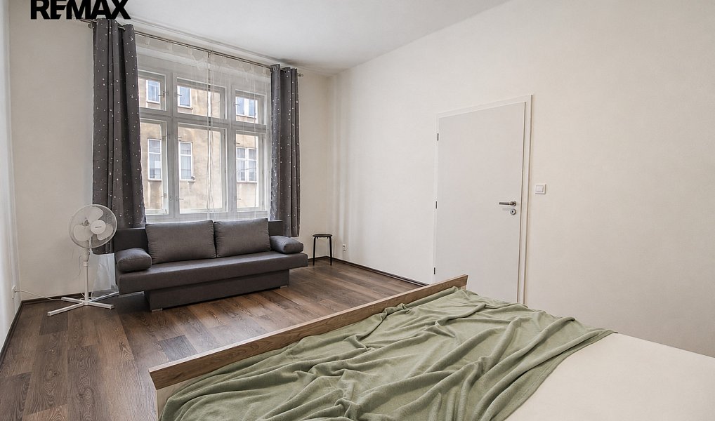 Pronájem bytu 2+kk 49 m², Praha – náhled fotky 8