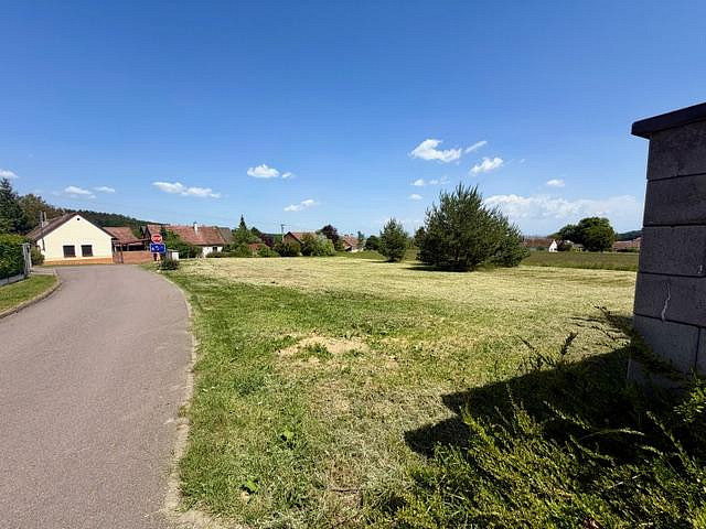 Prodej stavebního pozemku 1 454 m² – pohled 3