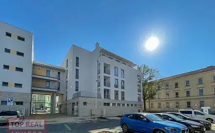 Pronájem bytu 1+kk 42 m², Velehradská, Kroměříž