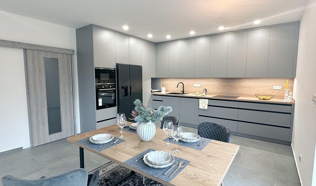 Prodej domu 150 m² s pozemkem 291 m², Kladno – fotka 1 z 21