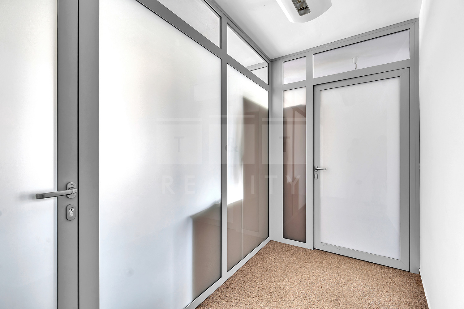 Pronájem kanceláře 115 m² — photo 3