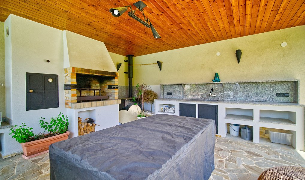 Prodej domu 376 m² s pozemkem 2 273 m², Syrovice – náhled fotky 23