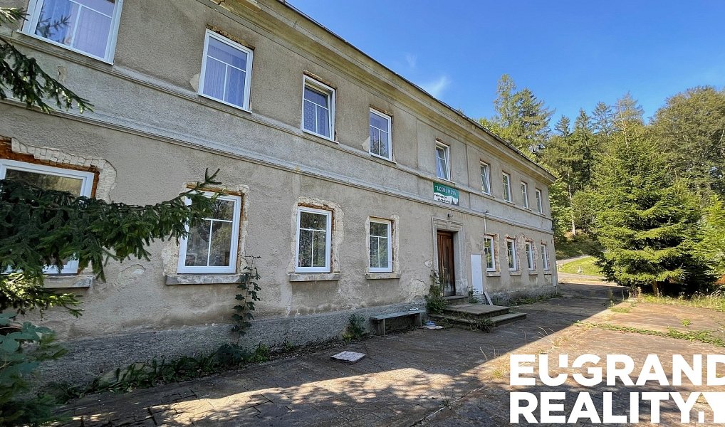 Prodej ubytovacího objektu 350 m², Jiřetín pod Jedlovou – náhled fotky 8
