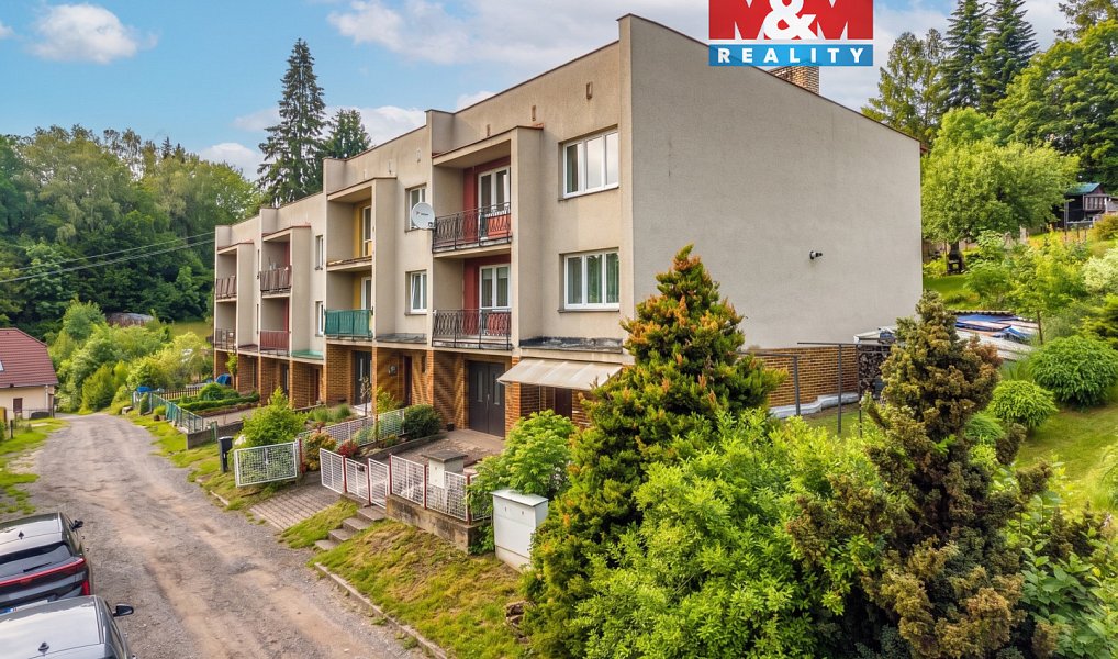 Prodej domu 270 m² s pozemkem 449 m², Benešov u Semil – fotka 1 z 25