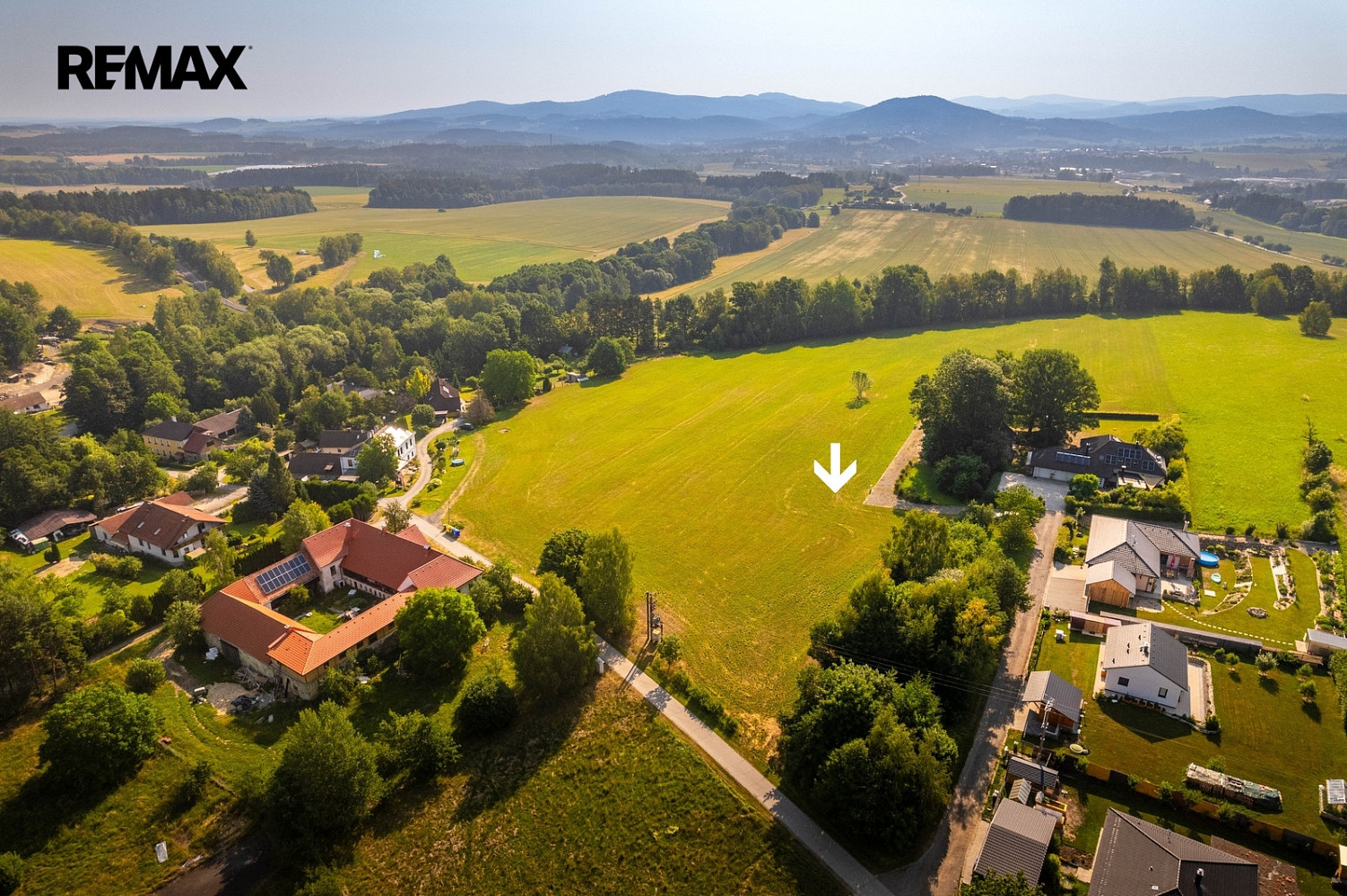 Prodej stavebního pozemku 900 m² – fotografie 5