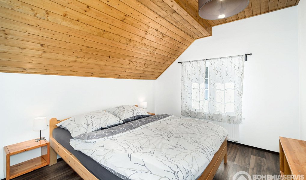 Prodej ubytovacího objektu 293 m², Kořenov – náhled fotky 17