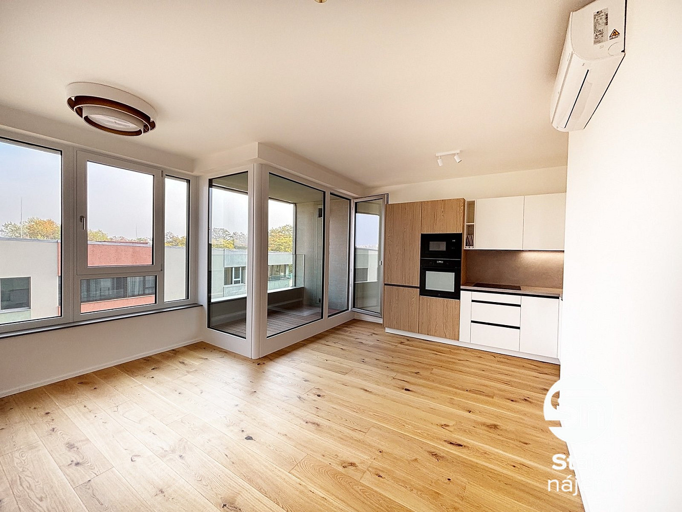 Pronájem bytu 2+kk 51 m² – fotografie 3