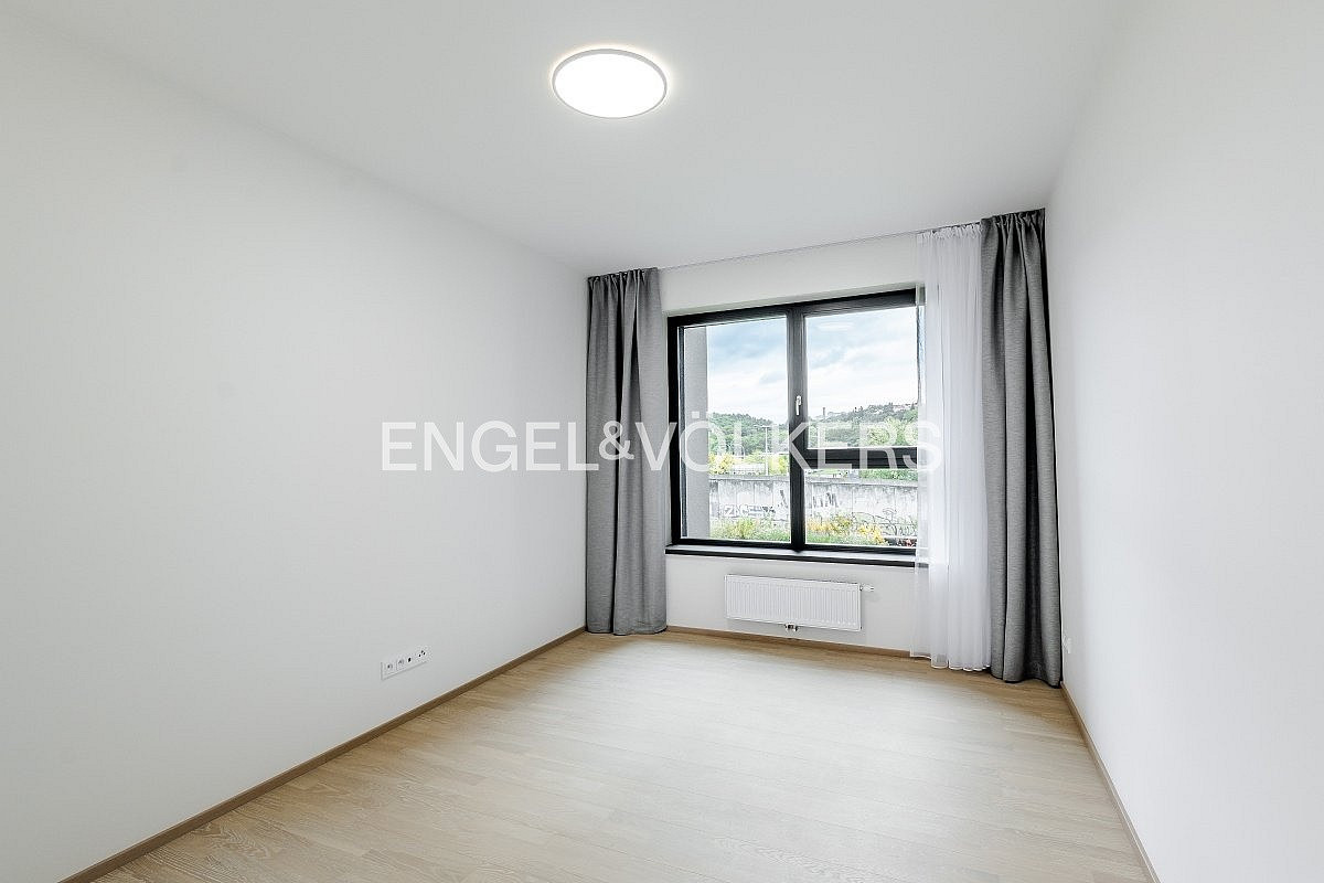 Pronájem bytu 2+kk 56 m² – fotografie 4