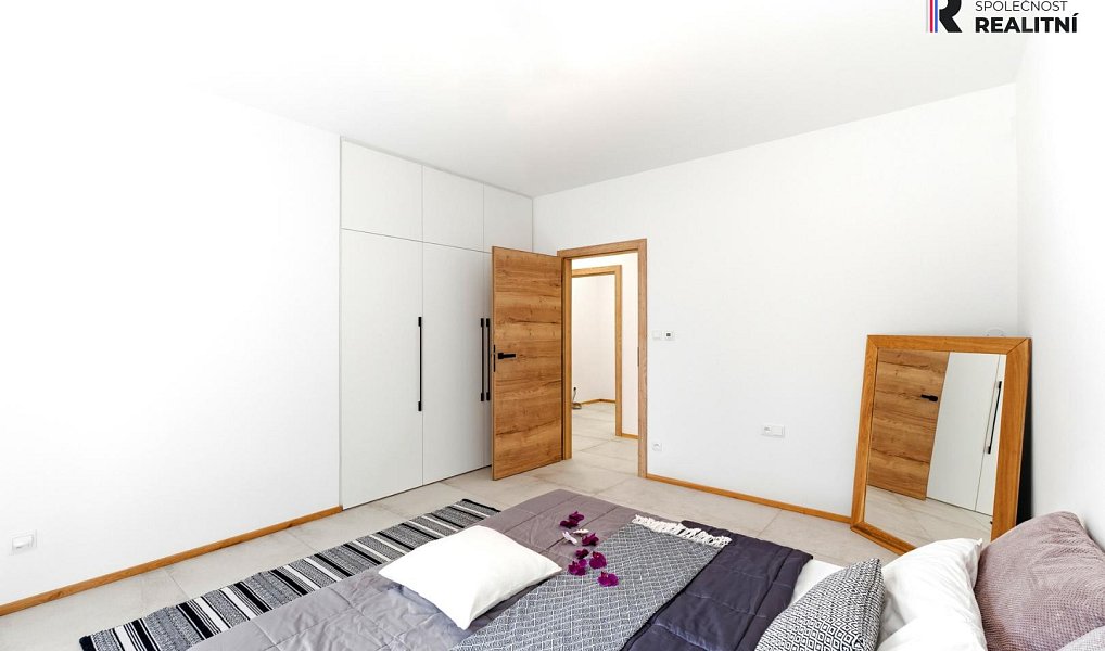 Prodej domu 200 m² s pozemkem 900 m², Veltrusy – náhled fotky 10
