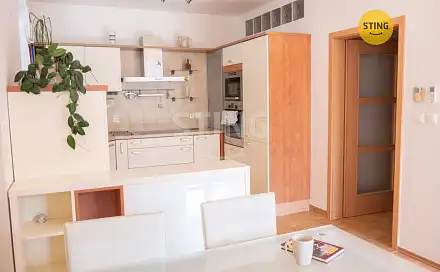 Pronájem bytu 3+kk 74 m²