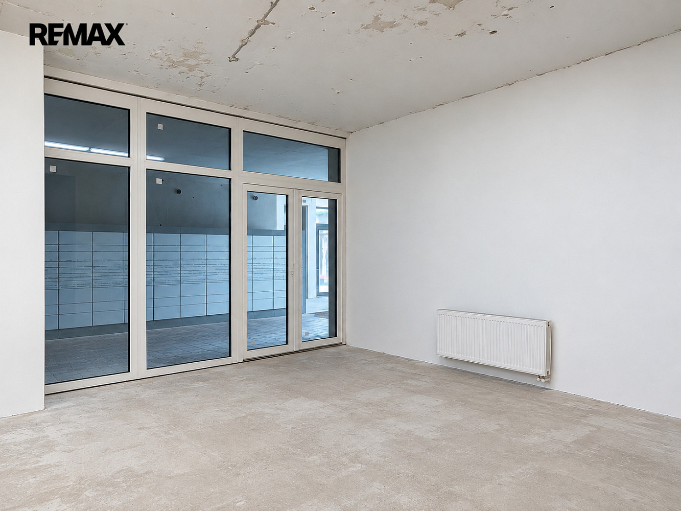 Pronájem obchodních prostor 68 m² – fotografie 2