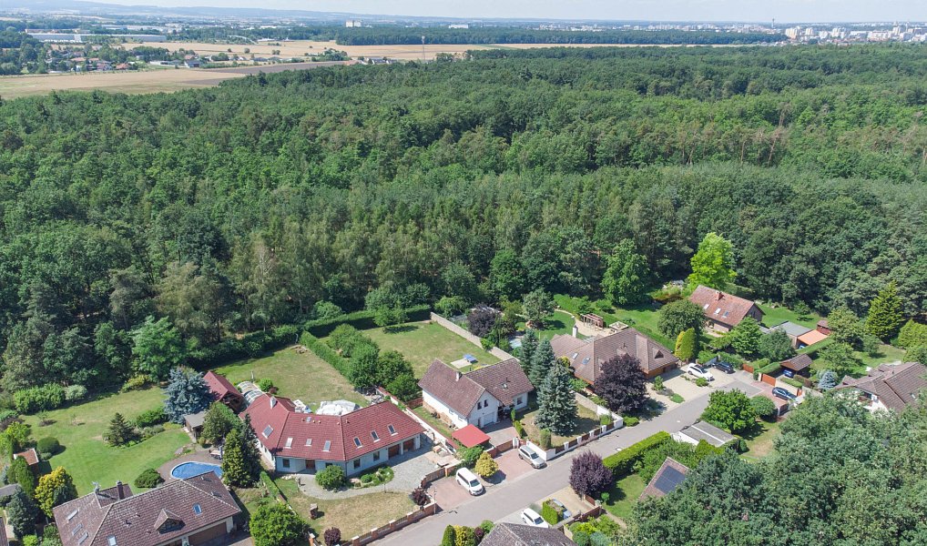 Prodej domu 400 m² s pozemkem 1 764 m², Sezemice – náhled fotky 3
