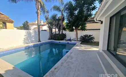 Prodej domu 390 m² s pozemkem 500 m², Marbella, Španělsko