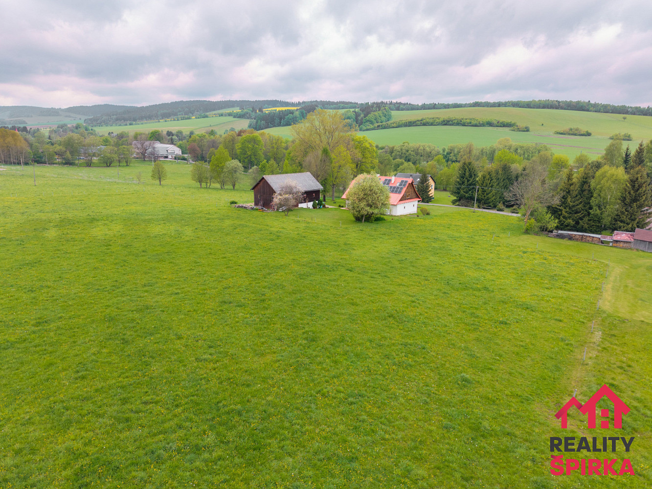 Prodej stavebního pozemku 5 800 m² – fotografie 2