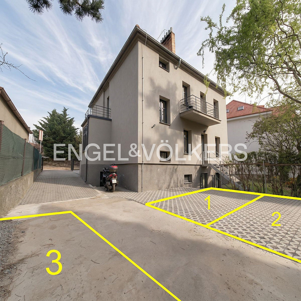 Pronájem komerčního objektu (jiného typu) 13 m²