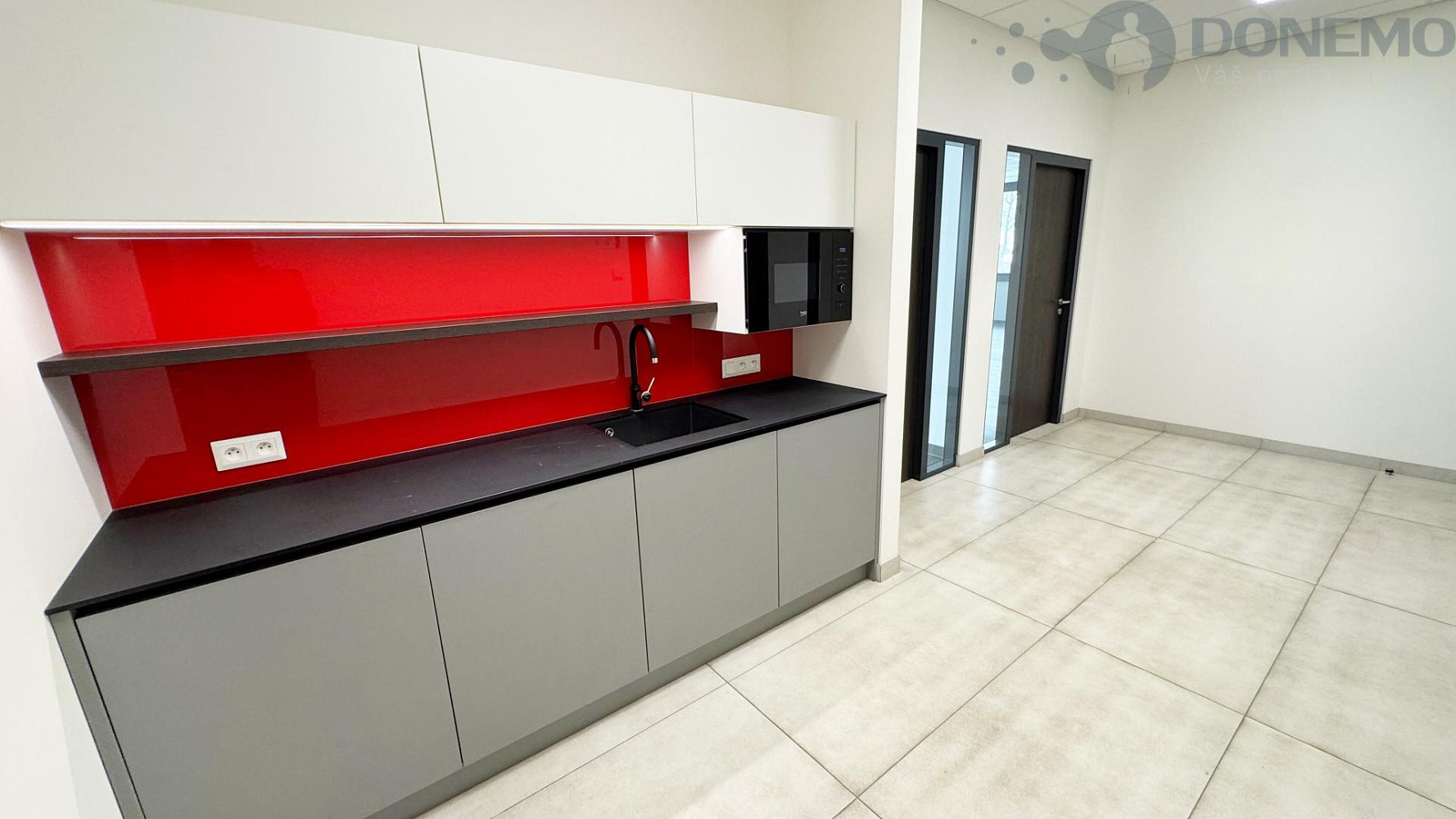 Pronájem kanceláře 153 m²