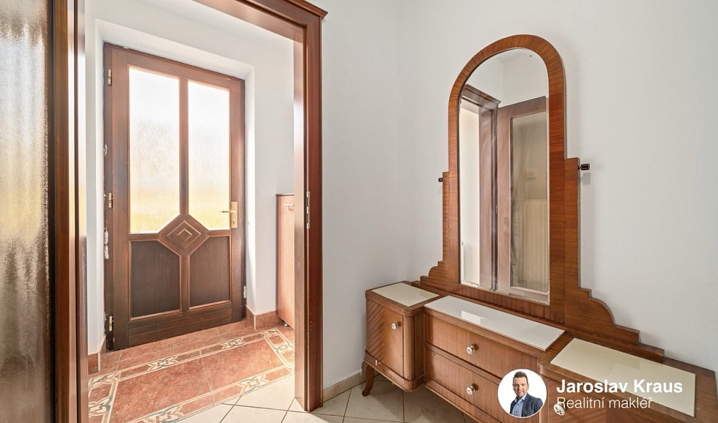 Prodej obchodních prostor 286 m², Jičín – náhled fotky 23