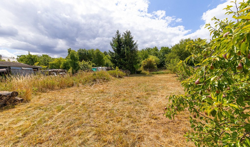 Prodej stavebního pozemku 730 m², Zašovice – náhled fotky 2
