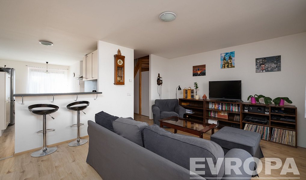 Prodej domu 130 m² s pozemkem 220 m², Buštěhrad – náhled fotky 4