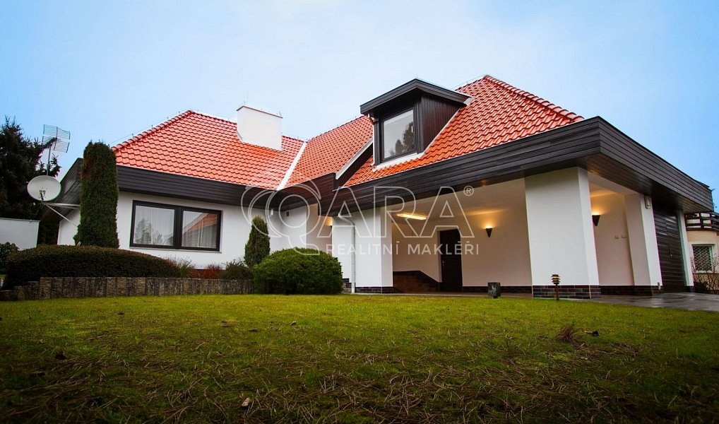 Pronájem domu 417 m² s pozemkem 1 263 m², Praha – náhled fotky 3