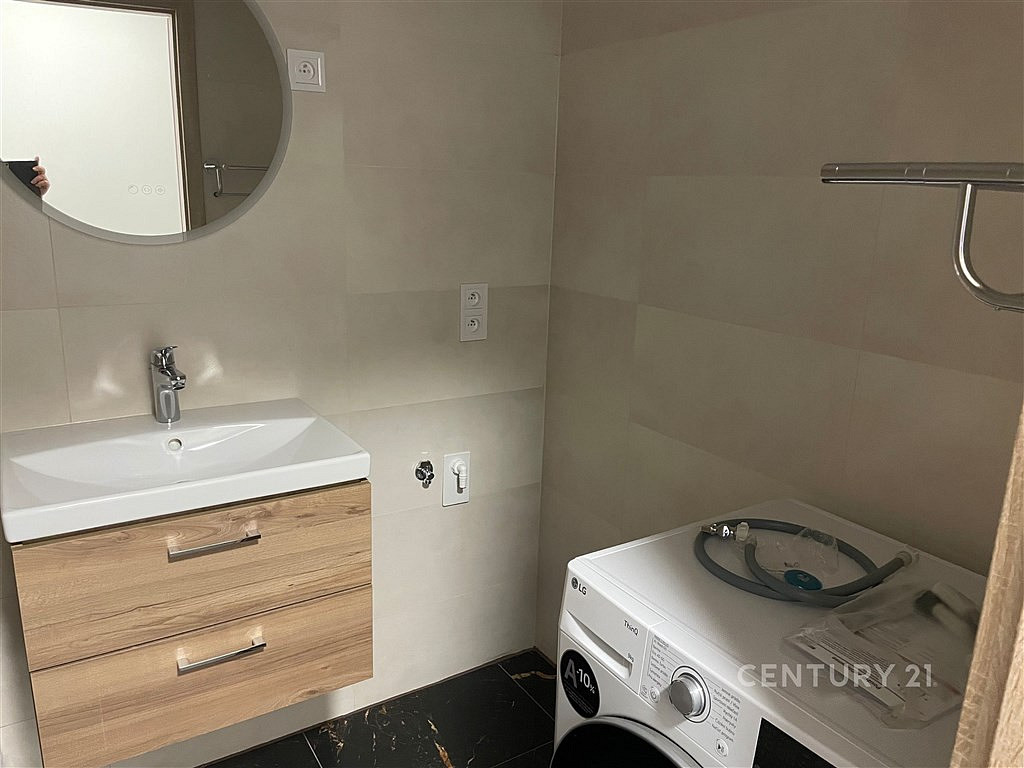 Pronájem bytu 3+1 69 m² – další