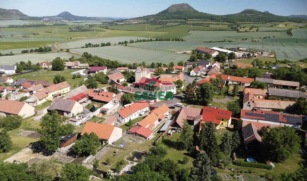 Prodej domu 220 m² s pozemkem 1 576 m², Louny – náhled fotky 33