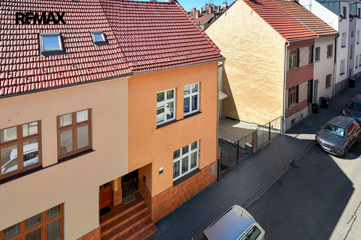 Prodej domu 130 m² s pozemkem 173 m² – fotografie 2
