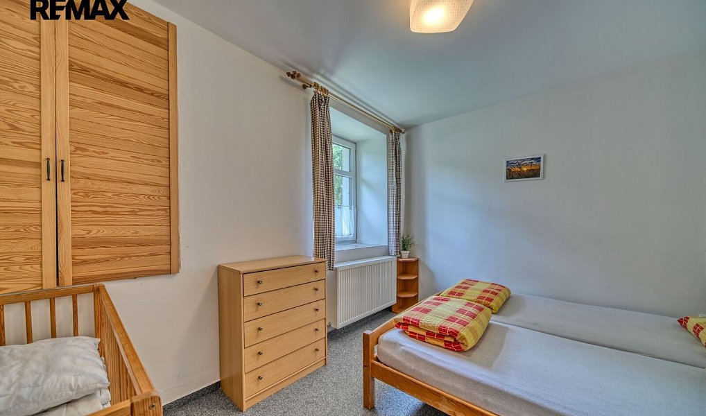 Prodej domu 215 m² s pozemkem 987 m², Radvanice – náhled fotky 18