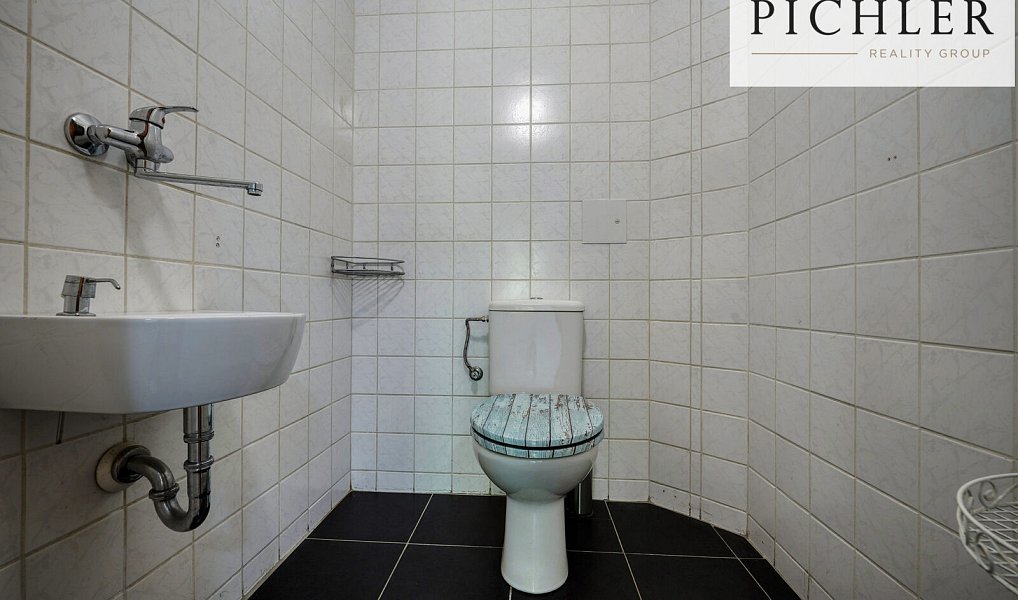 Prodej domu 320 m² s pozemkem 1 660 m², Tymákov – náhled fotky 15