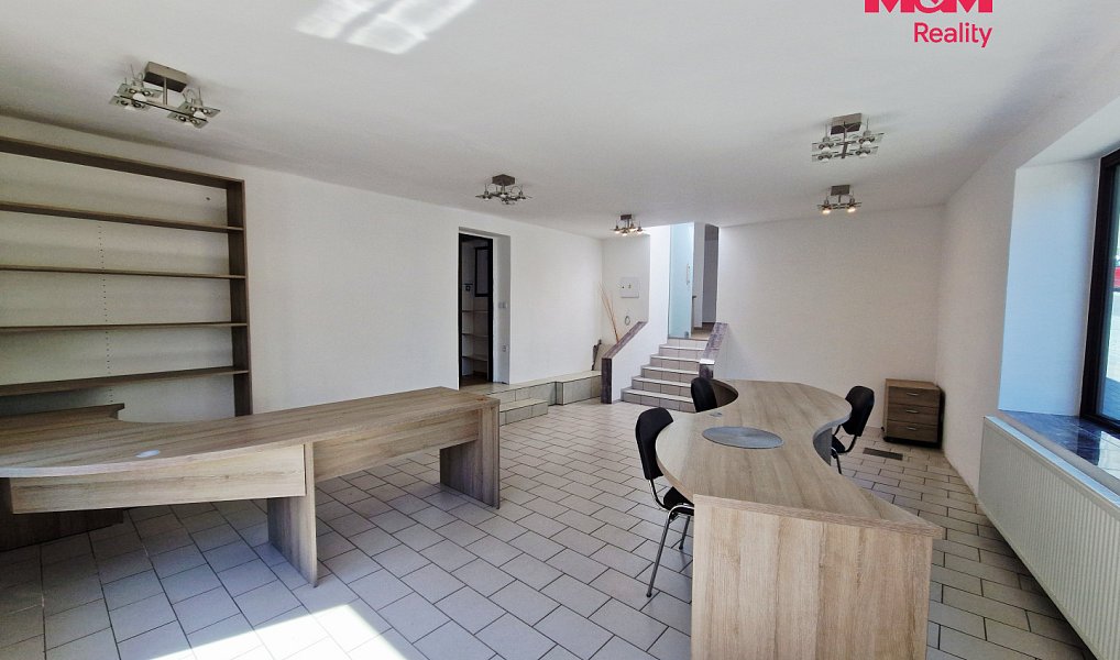 Pronájem obchodních prostor 124 m², Kolín – náhled fotky 4